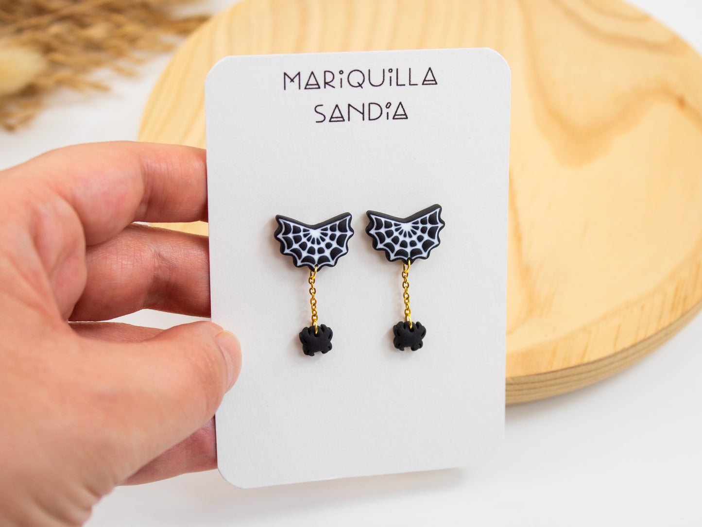 Pendientes de gato negro hechos a mano | Pendientes hipoalergénicos para amantes de los gatos